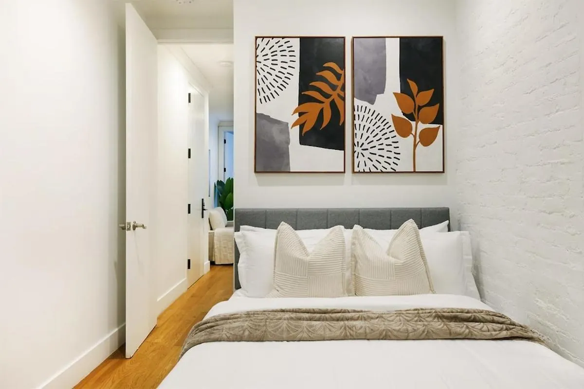 1290-6 Newly Renovated 2 Bedrooms In Ues Nowy Jork