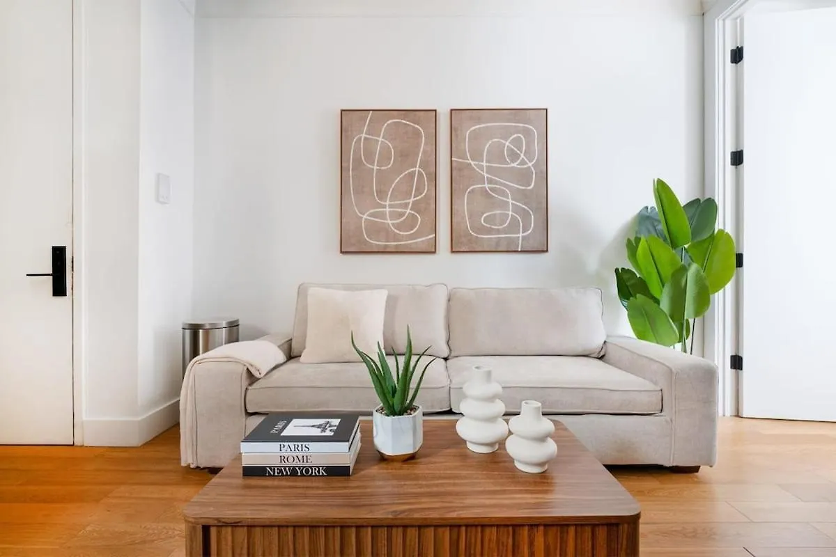 1290-6 Newly Renovated 2 Bedrooms In Ues Nowy Jork Apartament